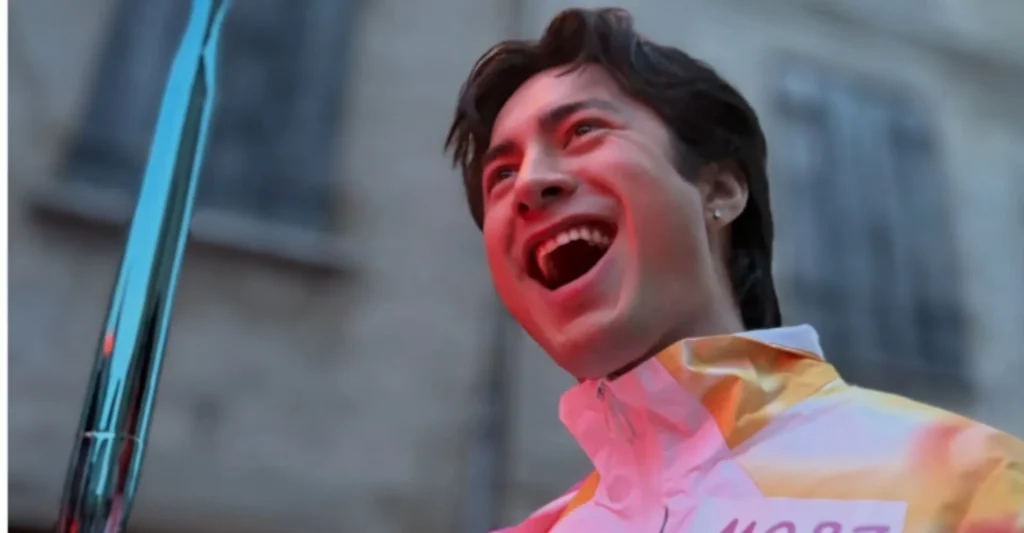 Atores de “Heated Rivalry” participam do revezamento da Tocha Olímpica em Milano Cortina 2026