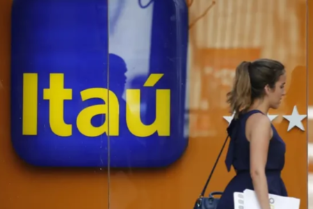 Itaú anuncia ressarcimento a clientes por cobranças indevidas em cartões de crédito Itaú anuncia ressarcimento a clientes por cobranças indevidas em cartões de crédito