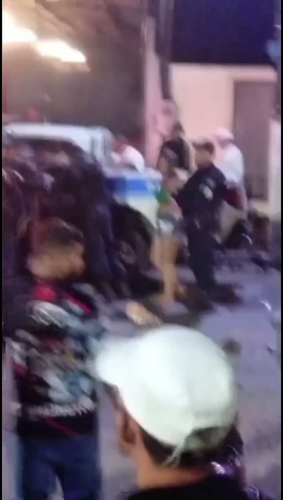 Intervenção da PM em casa noturna de Rio Branco deixa três detidos e gera confusão com uso de spray de pimenta