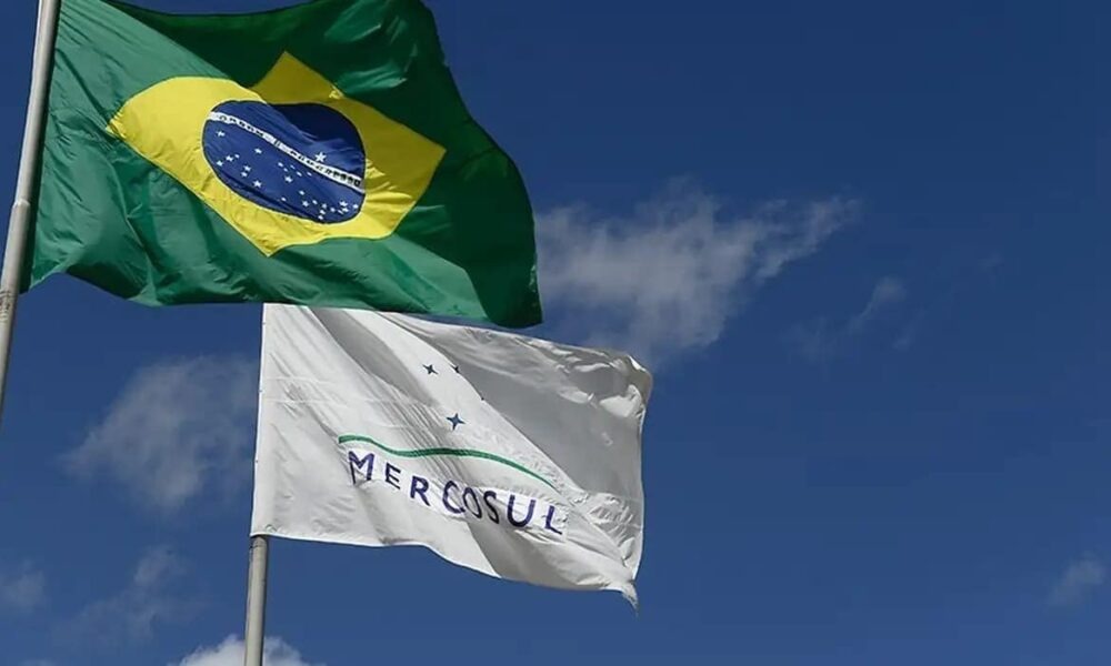 Lula encaminha acordo comercial Mercosul-UE para aprovação do Congresso Nacional