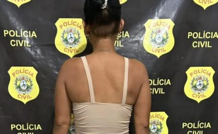 Suspeita de tentativa de homicídio com faca é presa em via pública de Tarauacá