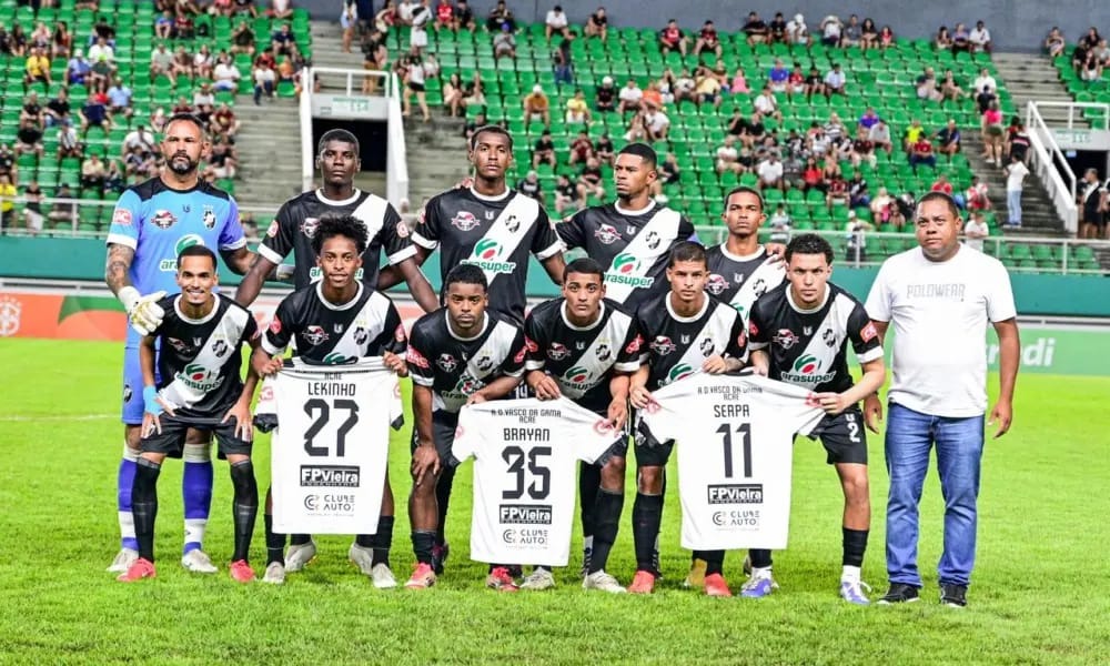 Vasco-AC homenageia jogadores presos por suspeita de estupro antes de partida; gesto gera críticas