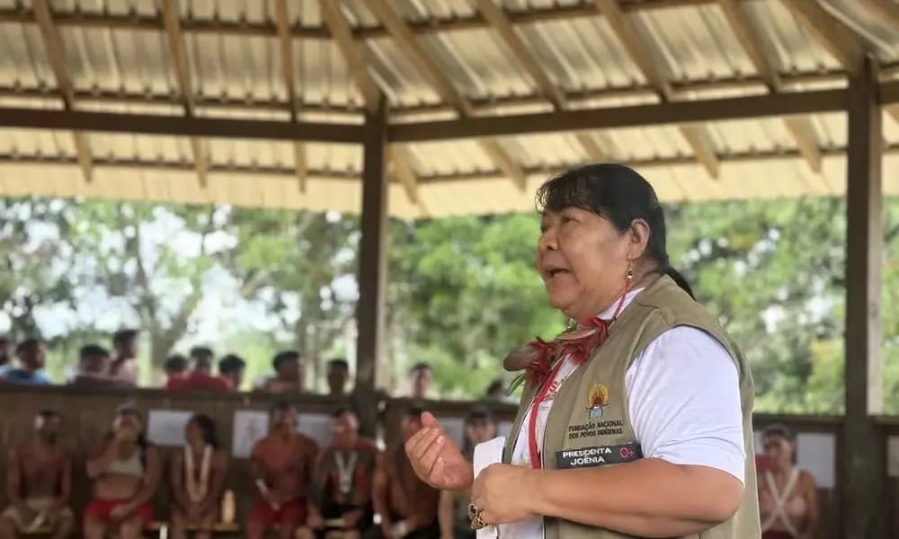 Joênia Wapichana chega ao Acre para reunião sobre políticas indígenas antes de disputar eleições Joênia Wapichana chega ao Acre para reunião sobre políticas indígenas antes de disputar eleições