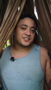 Fotógrafo de gestantes ironiza estereótipos sobre sexualidade da profissão em vídeo viral