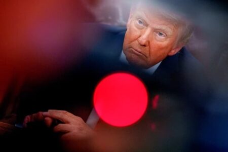 Tarifas globais de 15% dos EUA entram em vigor; Brasil deve ser o maior beneficiado