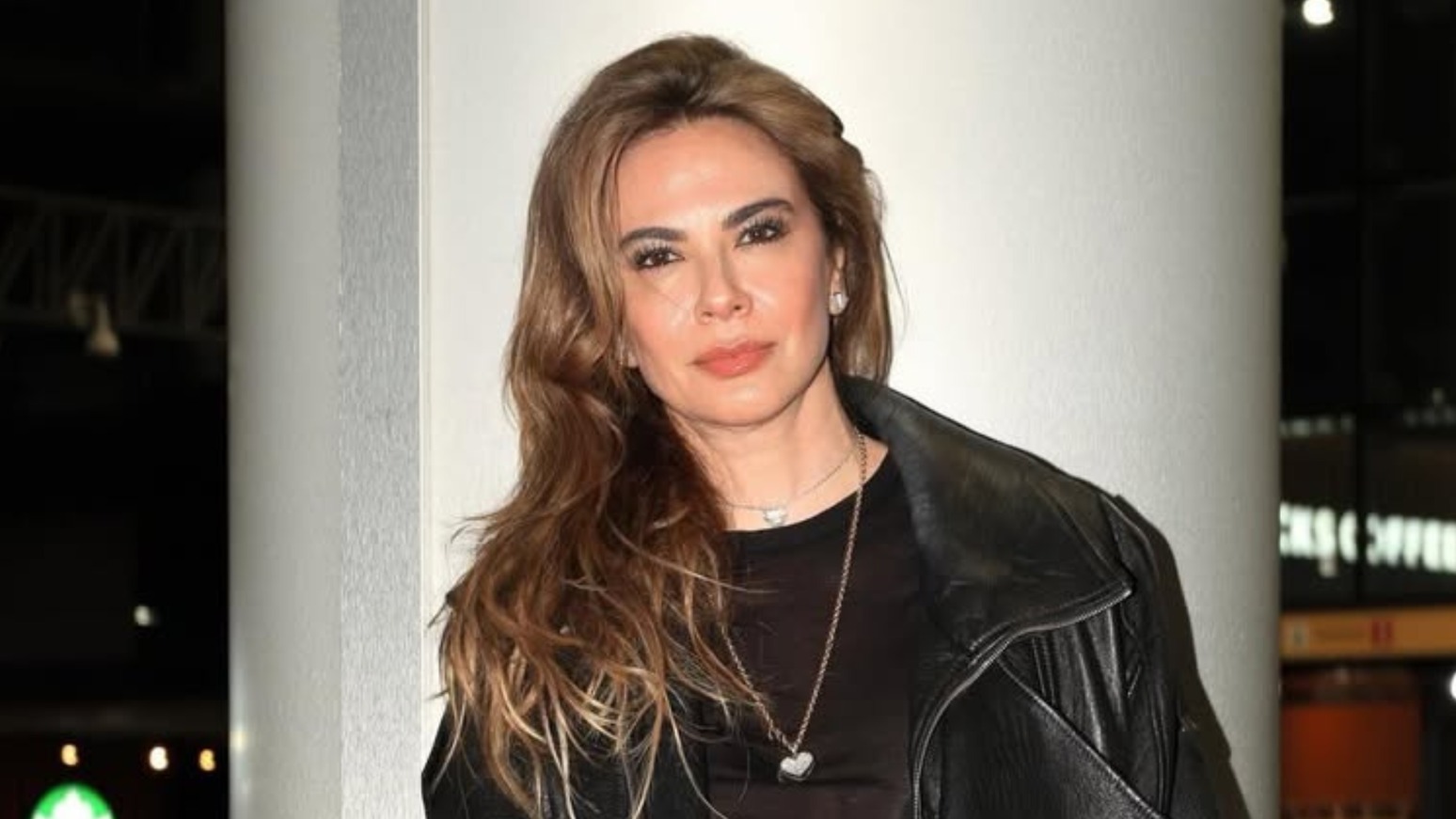 Luciana Gimenez nega ligação com Epstein após ter nome associado ao bilionário