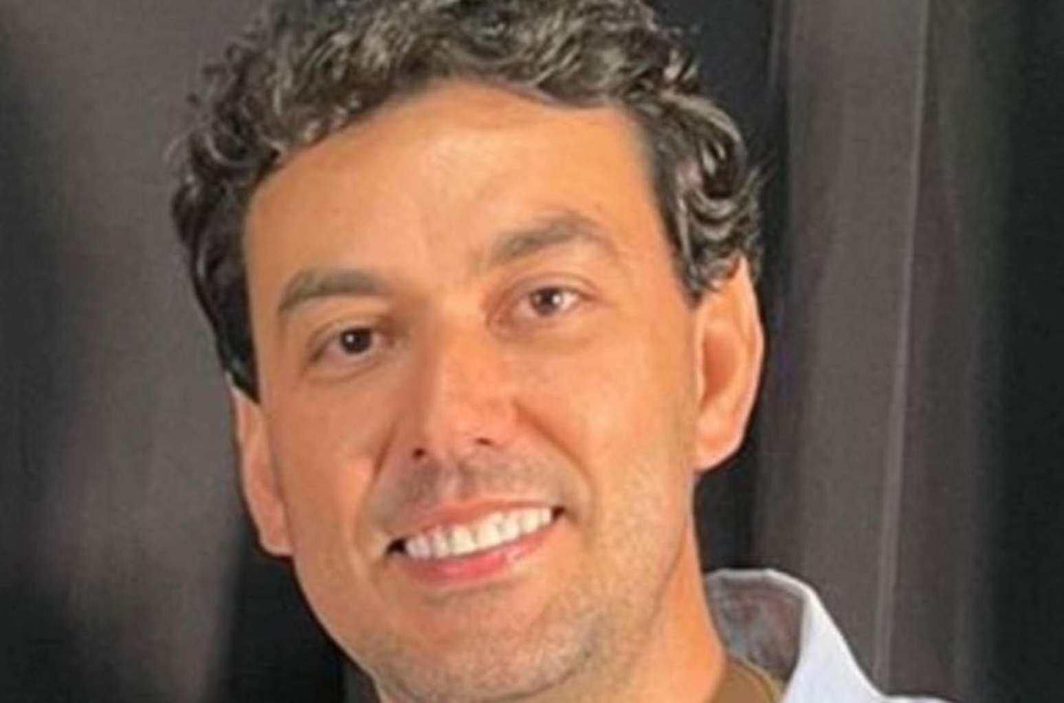 Secretário de prefeitura de GO atira contra os dois filhos, mata um e tira a própria vida Secretário de prefeitura de GO atira contra os dois filhos, mata um e tira a própria vida