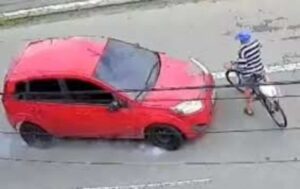 Motorista atropela idoso, foge sem prestar socorro e vítima morre no litoral de SP