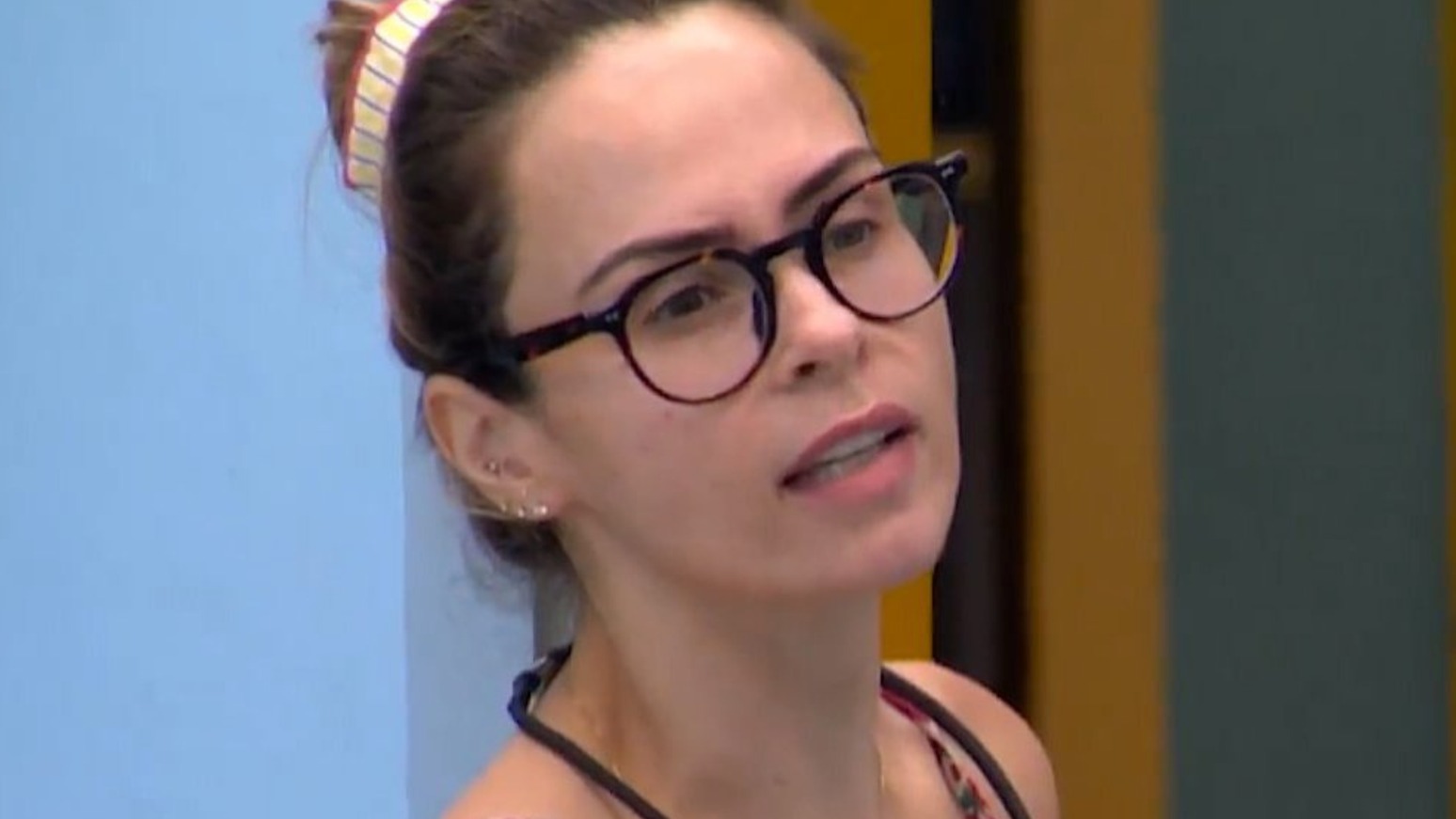 BBB 26: Ana Paula acorda com 'língua de chicote' e irrita Jonas: 'Tudo bem?' BBB 26: Ana Paula acorda com 'língua de chicote' e irrita Jonas: 'Tudo bem?'