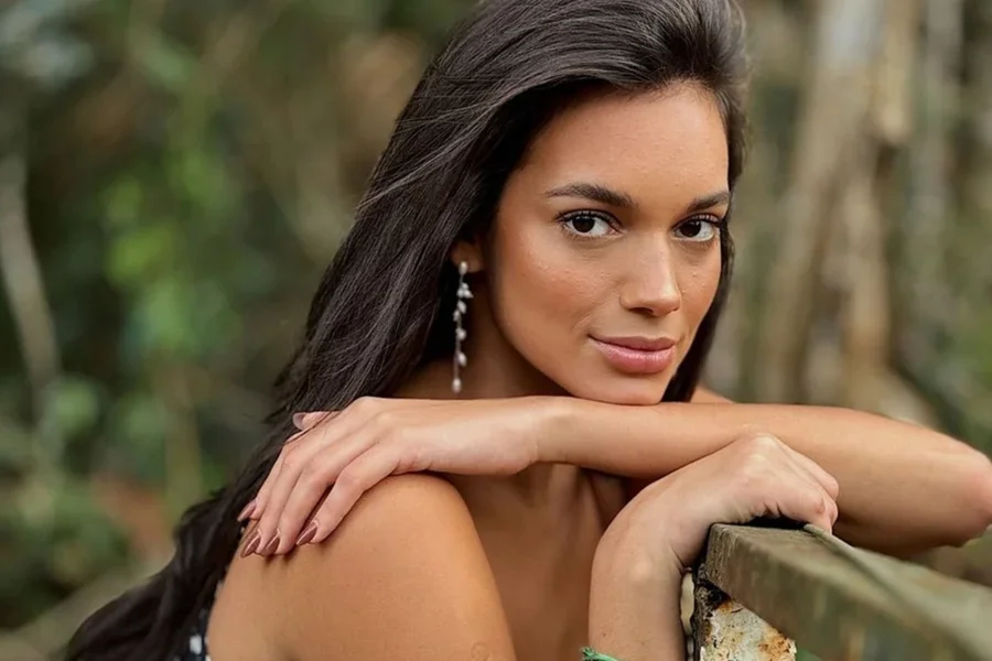 Alane Dias é atropelada por moto no Rio de Janeiro Alane Dias é atropelada por moto no Rio de Janeiro