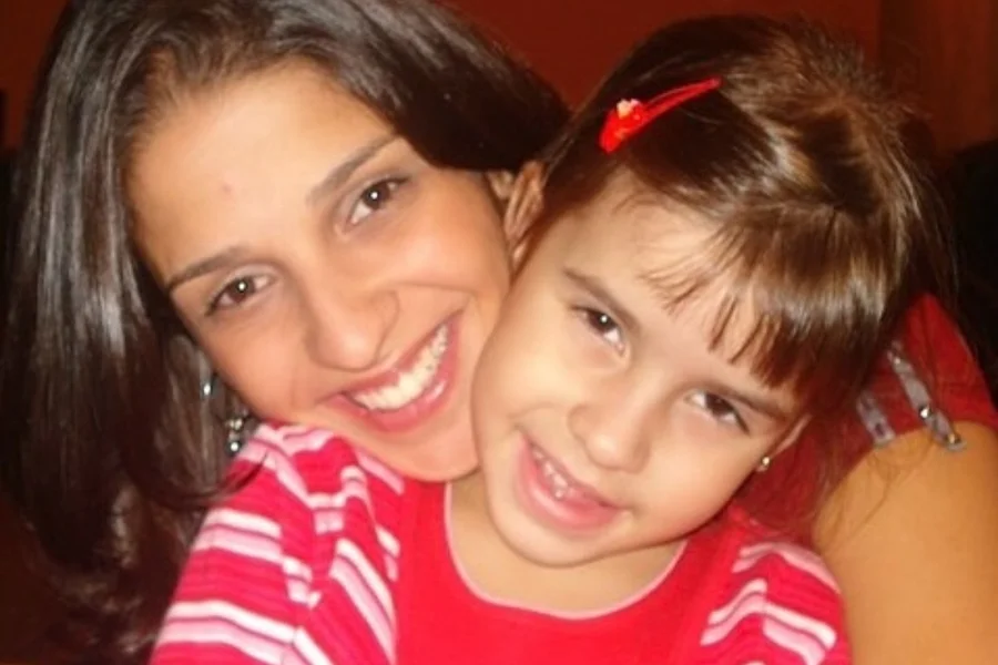 Mãe de Isabella Nardoni presta homenagem nos 18 anos de morte da filha