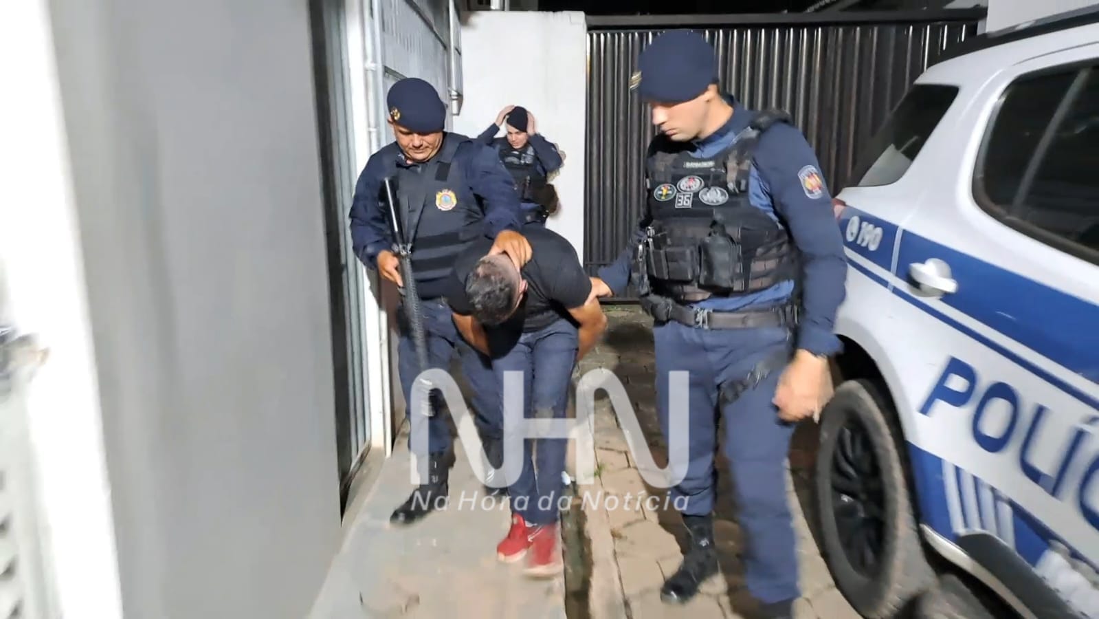 Força Tática II do 3º Batalhão prende homem com mais de 30 papelotes de cocaína em Rio Branco Força Tática II do 3º Batalhão prende homem com mais de 30 papelotes de cocaína em Rio Branco