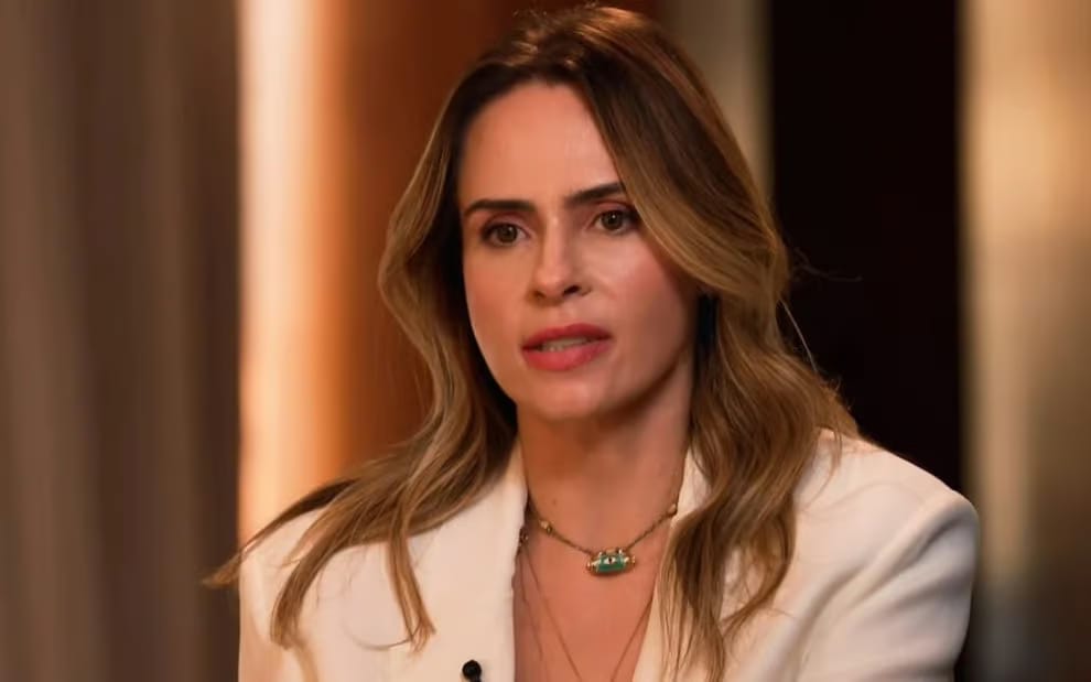 Ana Paula Renault explica decisão de permanecer no BBB após morte do pai: “Ele me deu uma missão” Ana Paula Renault explica decisão de permanecer no BBB após morte do pai: “Ele me deu uma missão”