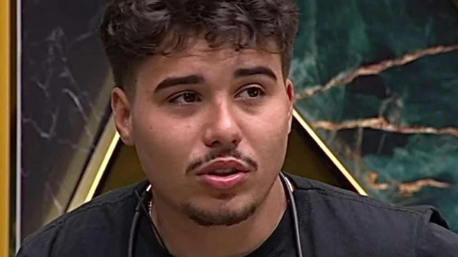Ex-BBB Pedro Espíndola é diagnosticado após nova crise: 'Um quadro difícil' Ex-BBB Pedro Espíndola é diagnosticado após nova crise: 'Um quadro difícil'