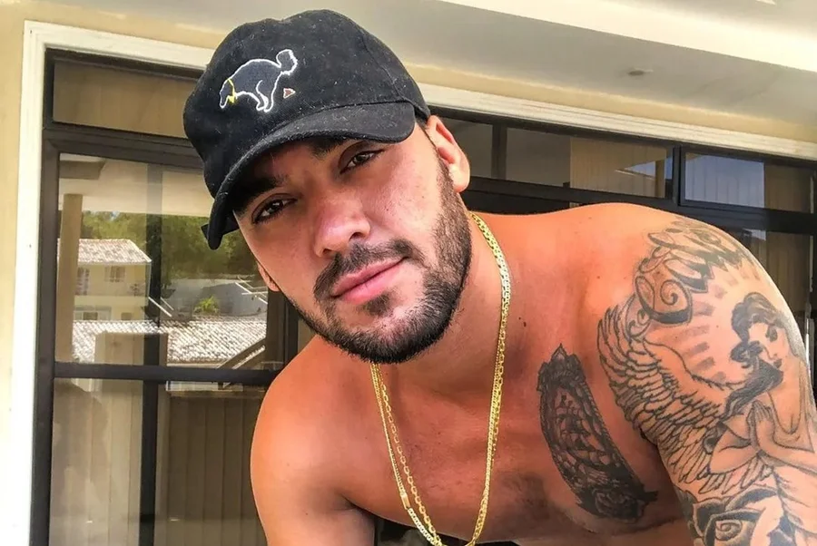 Ortega causa polêmica após declaração sobre fantasia do filho; entenda