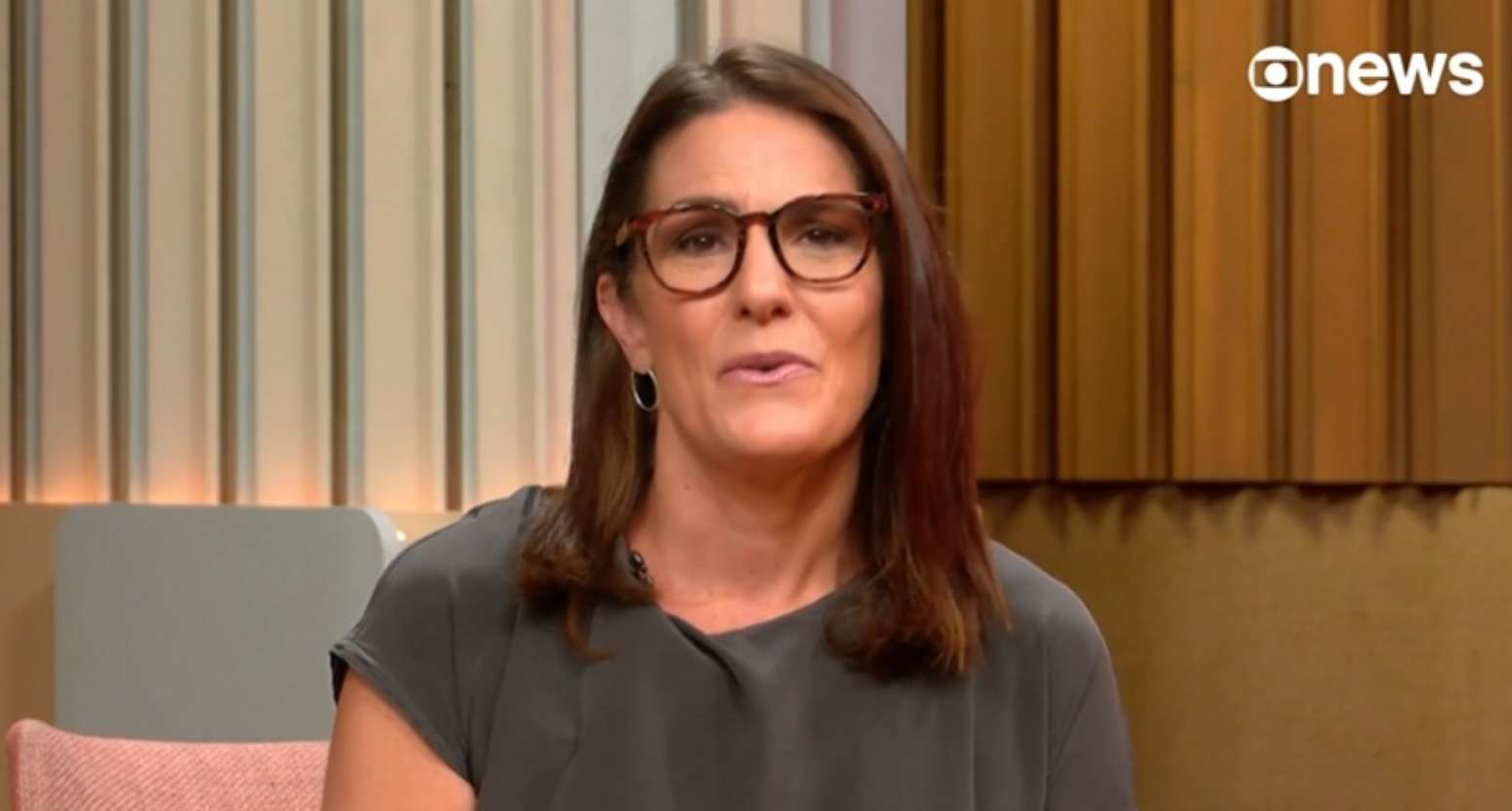Apresentadora da GloboNews desativa rede social após fala considerada racista na TV Apresentadora da GloboNews desativa rede social após fala considerada racista na TV