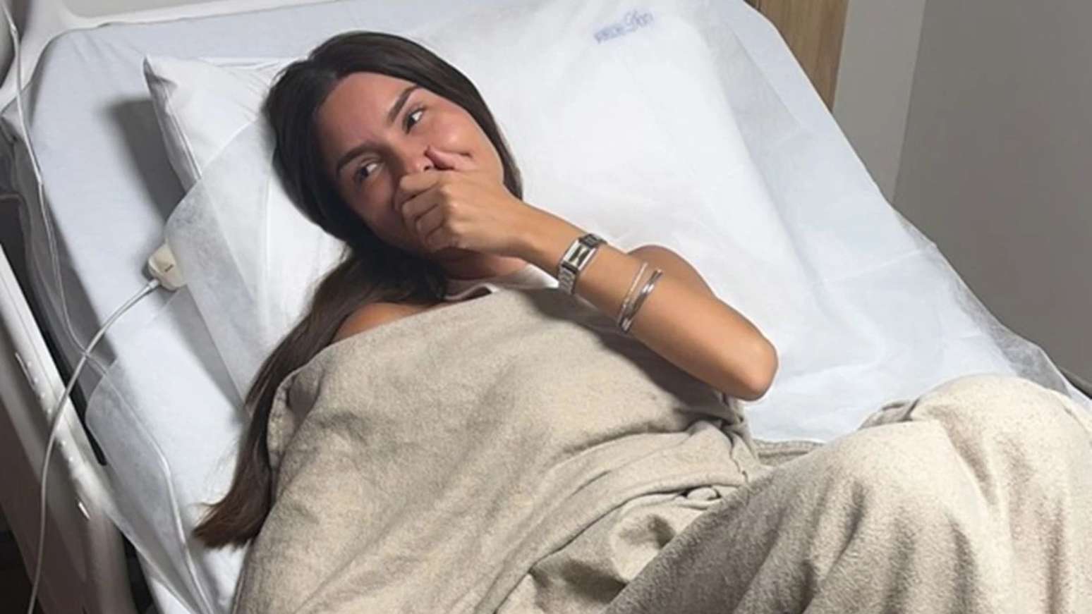Ex-BBB Thais Braz é internada, causa pânico e média explica caso: 'Obstrução' Ex-BBB Thais Braz é internada, causa pânico e média explica caso: 'Obstrução'