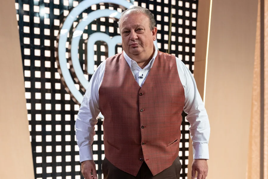 Erick Jacquin deixa alerta após ter celular roubado: “Não faz igual”