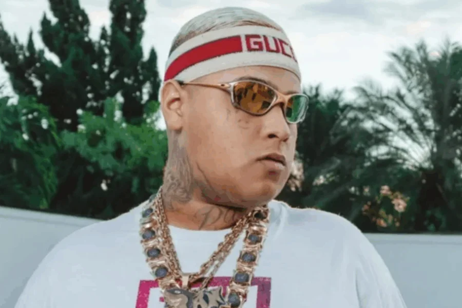 Além de lavagem, “baderna” em clipe colocou MC Ryan na mira da polícia