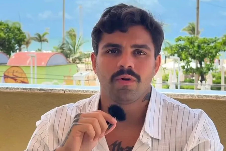 Café com Teu Pai declara guerra após brigar com Anitta e perder perfil