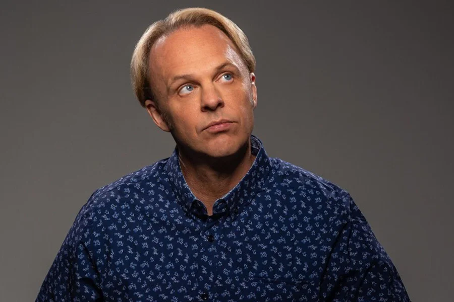 Morre David Wilcock, integrante do programa Alienígenas do Passado