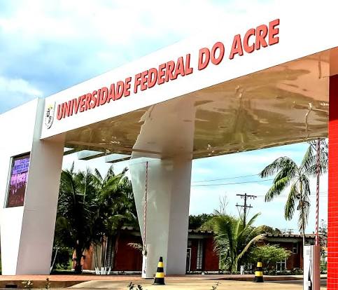 Apenas Ciências Sociais da Ufac alcança nota máxima no Enade 2025; cursos de licenciatura têm resultados desiguais