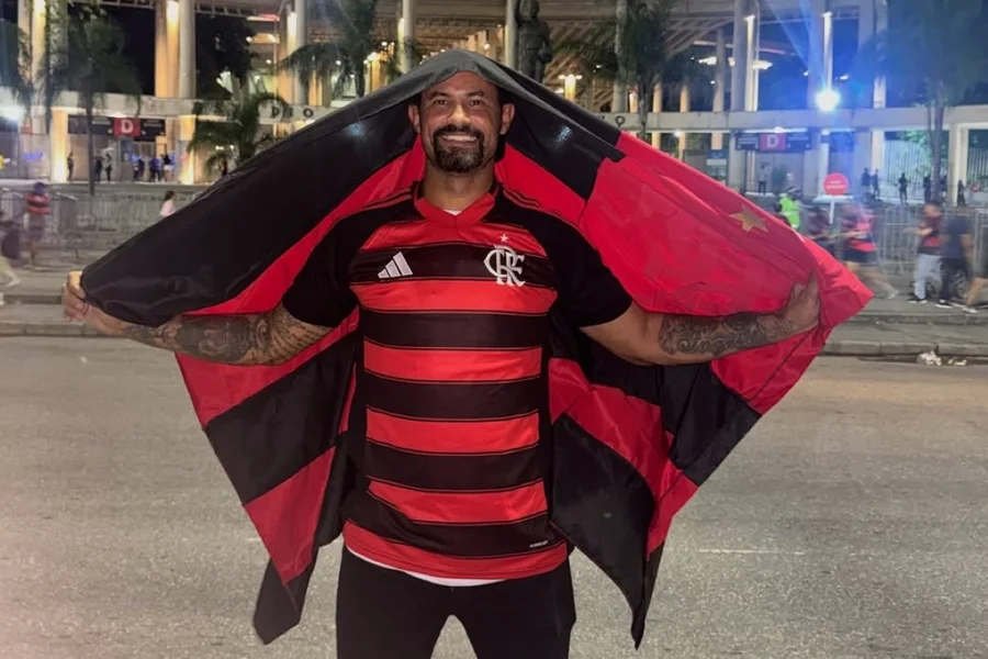 “Ele ri da Justiça”, diz família de Eliza após prisão de goleiro Bruno