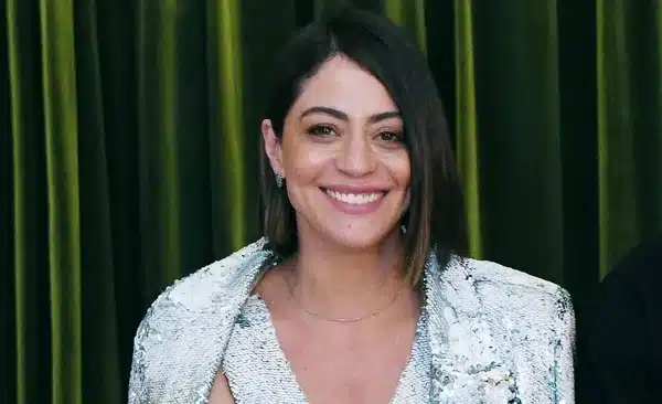 Carol Castro vai interpretar delegada que prendeu assassino do próprio pai em história real
