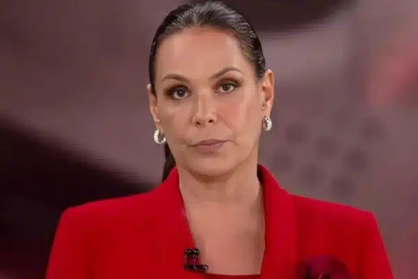 No SBT, Carolina Ferraz quebra o silêncio e fala sobre como foi sua saída da Record