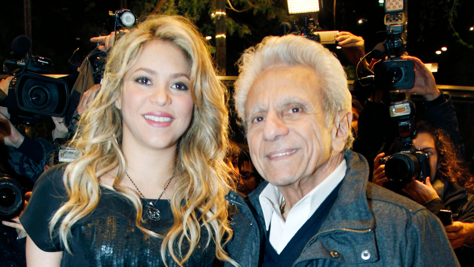 Shakira diz que 'foi difícil' se apresentar em Copacabana no dia em que pai foi internado