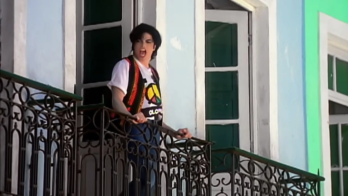 Lúpus volta aos holofotes após cinebiografia de Michael Jackson; entenda doença autoimune sem cura