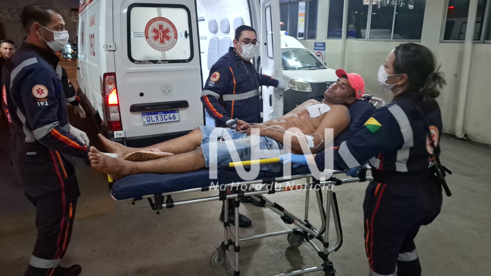 Discussão entre casal termina com homem esfaqueado e mulher presa em Rio Branco