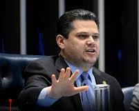 PEC do fim da escala 6×1 tem semana decisiva sob pressão; Alcolumbre deve mudar rota na tramitação PEC do fim da escala 6×1 tem semana decisiva sob pressão; Alcolumbre deve mudar rota na tramitação