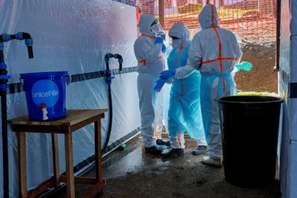 OMS diz que dispõe de menos da metade dos recursos necessários para combater Ebola