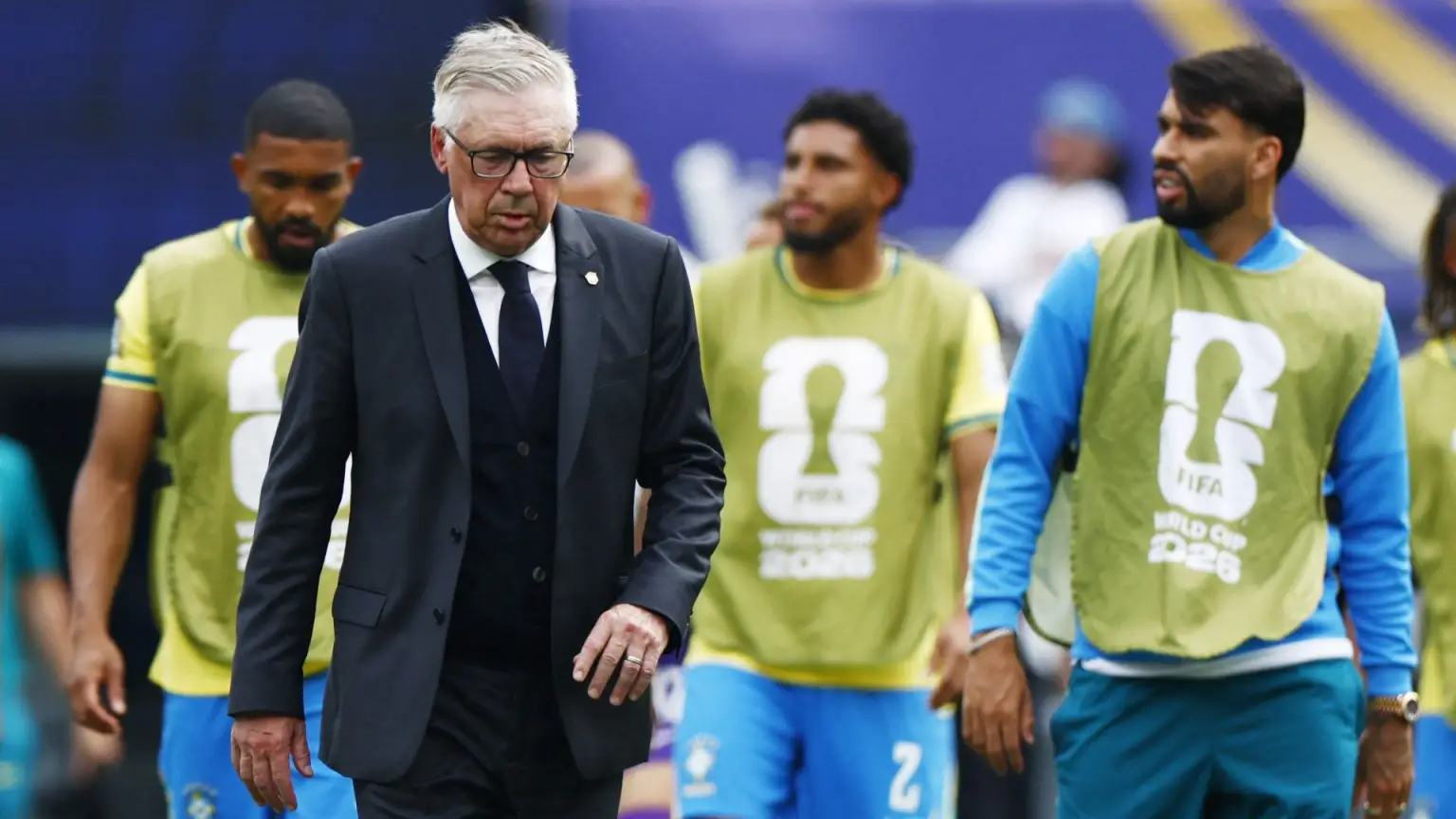 Ancelotti permanecerá como técnico para grande renovação da seleção Ancelotti permanecerá como técnico para grande renovação da seleção
