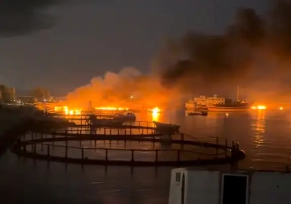EUA ampliam número de ataques no segundo dia de bombardeios no Irã, dizem autoridades