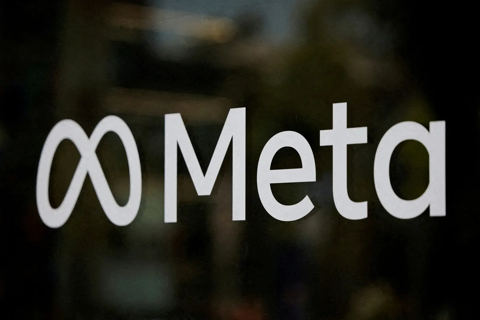 Meta lança novo modelo de IA e passa a cobrar pelo serviço