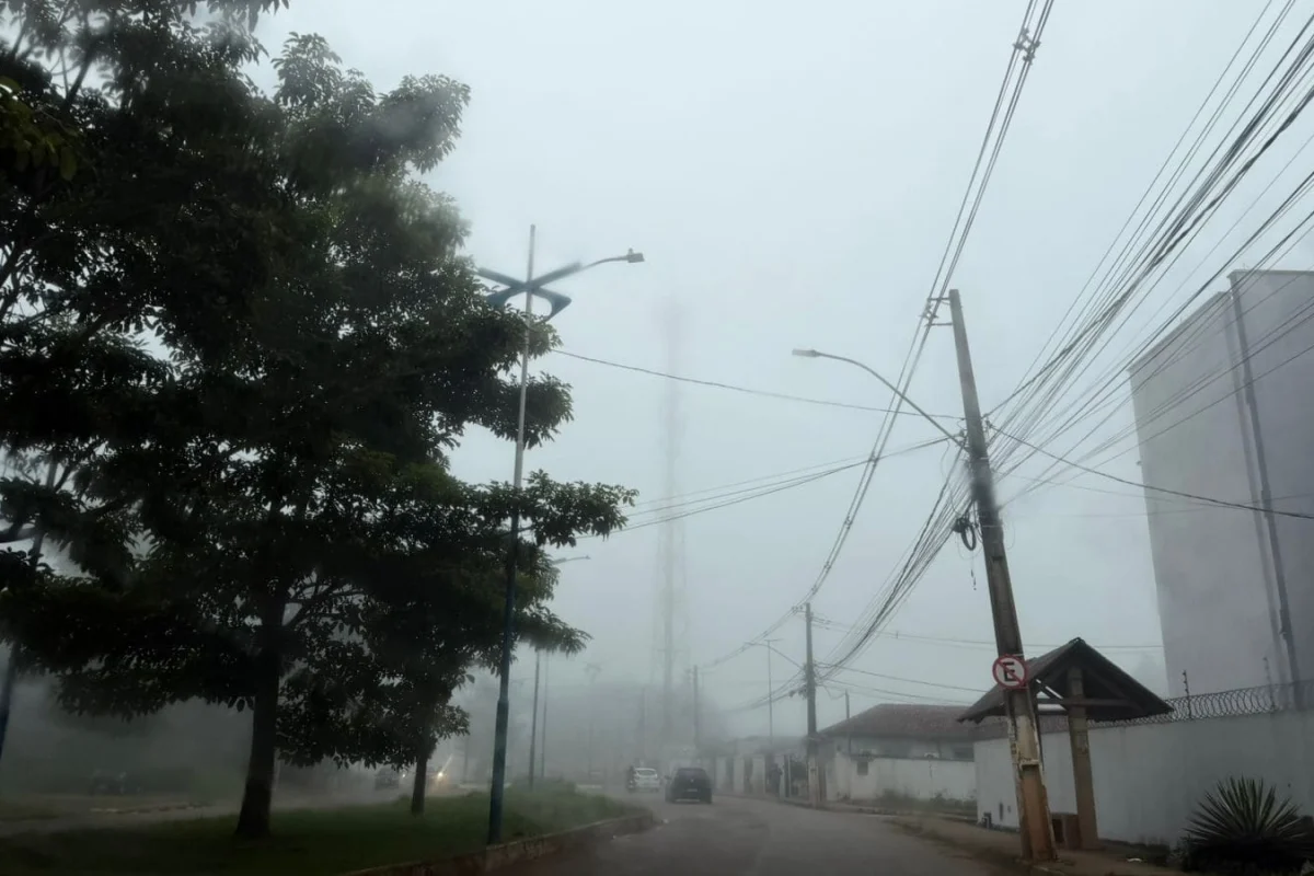 Qualidade do ar em Rio Branco fica quase três vezes acima do limite da OMS; queimadas já superam todo o mês de junho