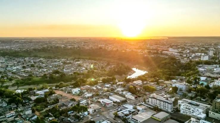 Rondônia entra em alerta para onda de calor com termômetros chegando a 36°C Rondônia entra em alerta para onda de calor com termômetros chegando a 36°C