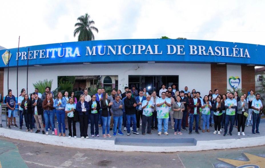Brasiléia abre festa de 116 anos com alvorada e programação cheia de atrações
