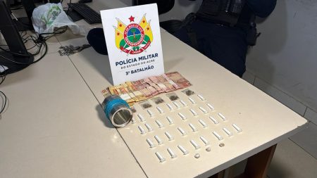 Adolescente é apreendido após esconder cocaína e maconha dentro de lata de pipa em Rio Branco Adolescente é apreendido após esconder cocaína e maconha dentro de lata de pipa em Rio Branco