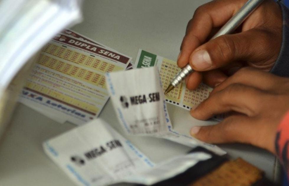 Aposta de Divinópolis (MG) leva prêmio de R$ 43 milhões da Mega-Sena Aposta de Divinópolis (MG) leva prêmio de R$ 43 milhões da Mega-Sena