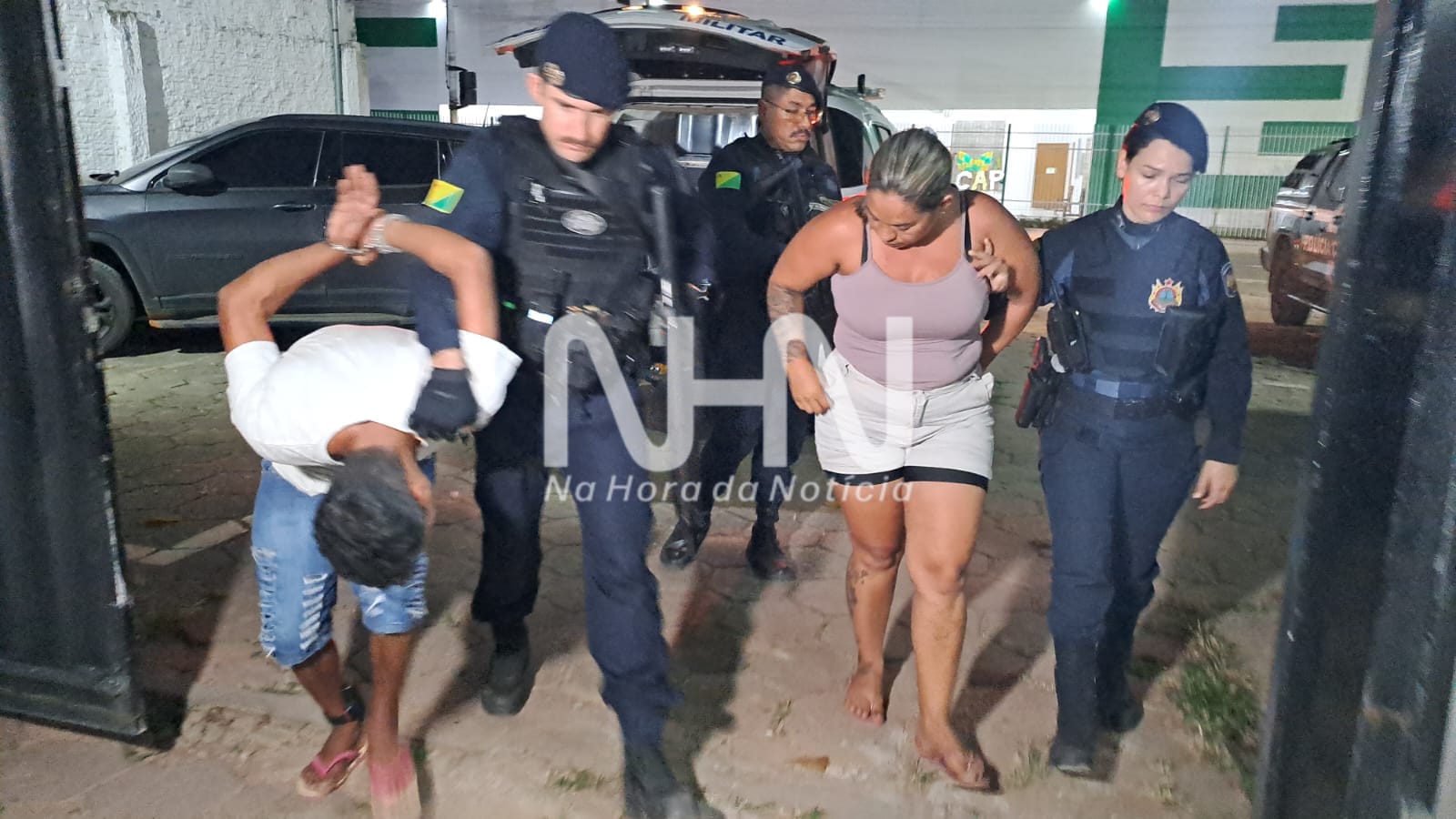 Força Tática flagra suspeito manipulando drogas e prende monitorado por tráfico no bairro Jorge Lavocat, em Rio Branco