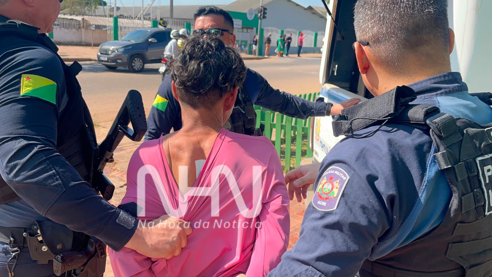 Irmãos indígenas tentam matar desafeto dentro da UPA da Baixada da Sobral, mas vigilantes impedem o crime; trio acaba preso