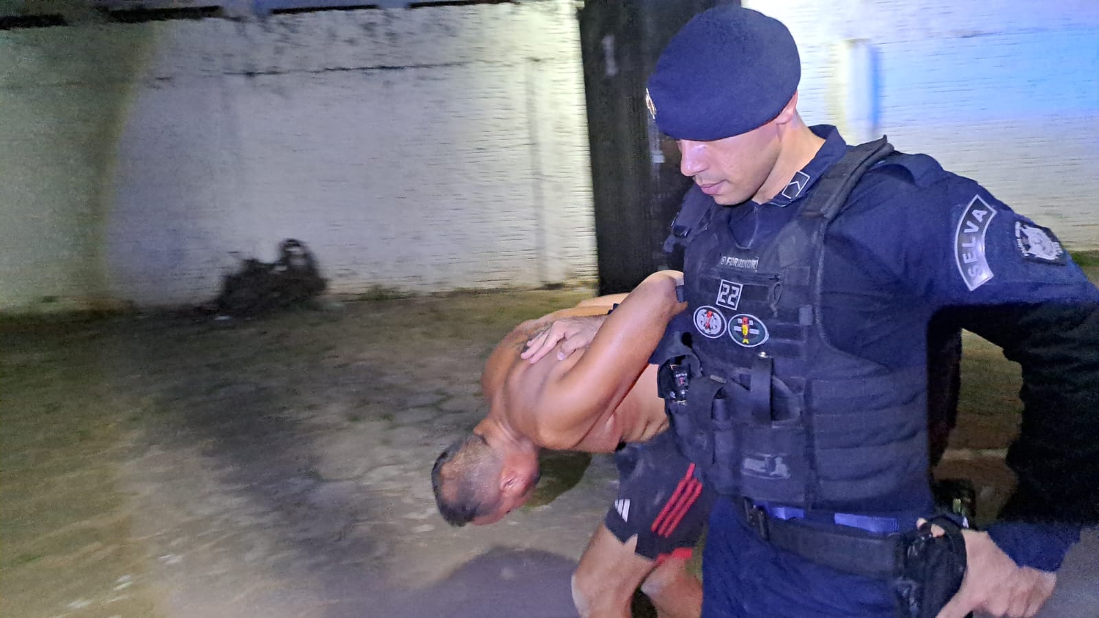 Casal é preso com grande quantidade de skank e mais de R$ 1,3 mil durante operação da PM em Rio Branco