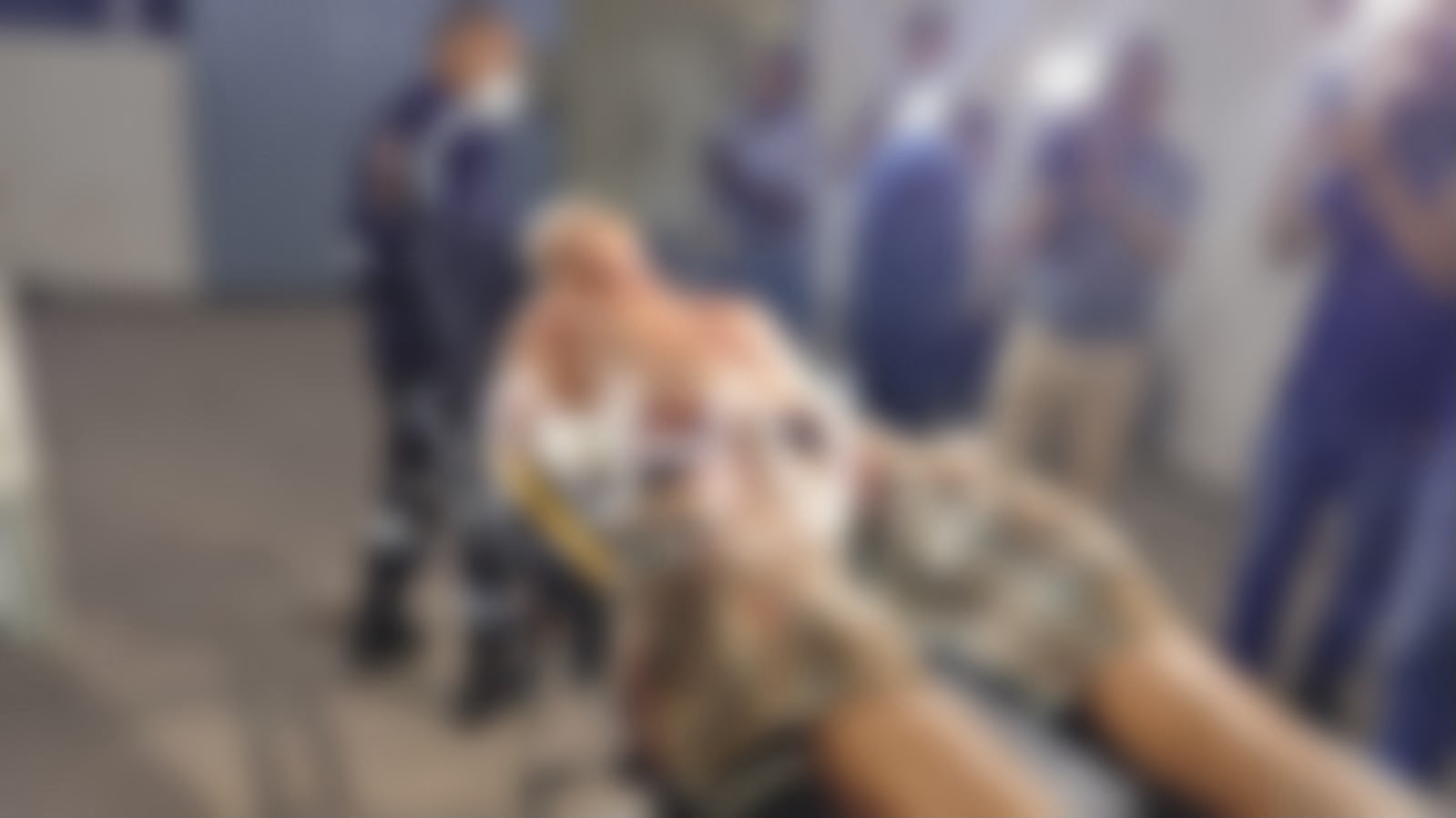 Homem é atacado com golpes de terçado por vizinho após desentendimento no Polo Benfica, em Rio Branco Homem é atacado com golpes de terçado por vizinho após desentendimento no Polo Benfica, em Rio Branco
