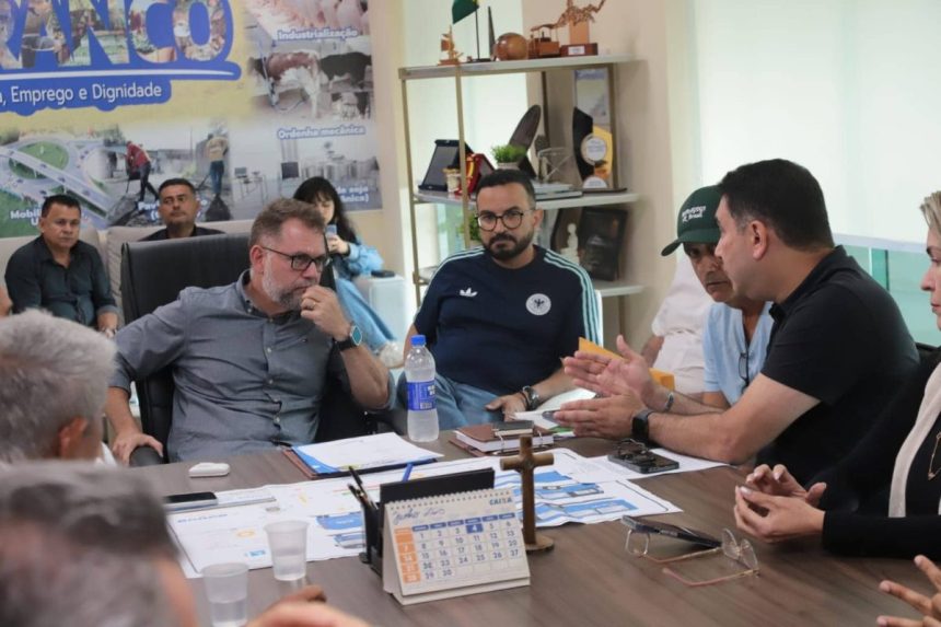 Prefeitura busca solução para dívidas de IPTU dos clubes de Rio Branco Prefeitura estuda solução para regularizar dívidas de IPTU de clubes de futebol de Rio Branco