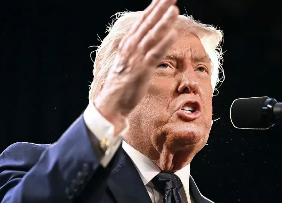 Trump impõe taxa de 20% no Estreito de Ormuz e restabelece restrições a portos do Irã