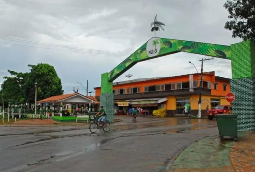 XXVII Festival do Açaí, em Feijó, libera cadeiras e proíbe vidro XXVII Festival do Açaí, em Feijó, libera cadeiras e proíbe vidro
