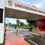 UFAC suspende aulas presenciais e declara semestre atípico até normalizar ônibus UFAC suspende aulas presenciais e declara semestre atípico até normalizar ônibus